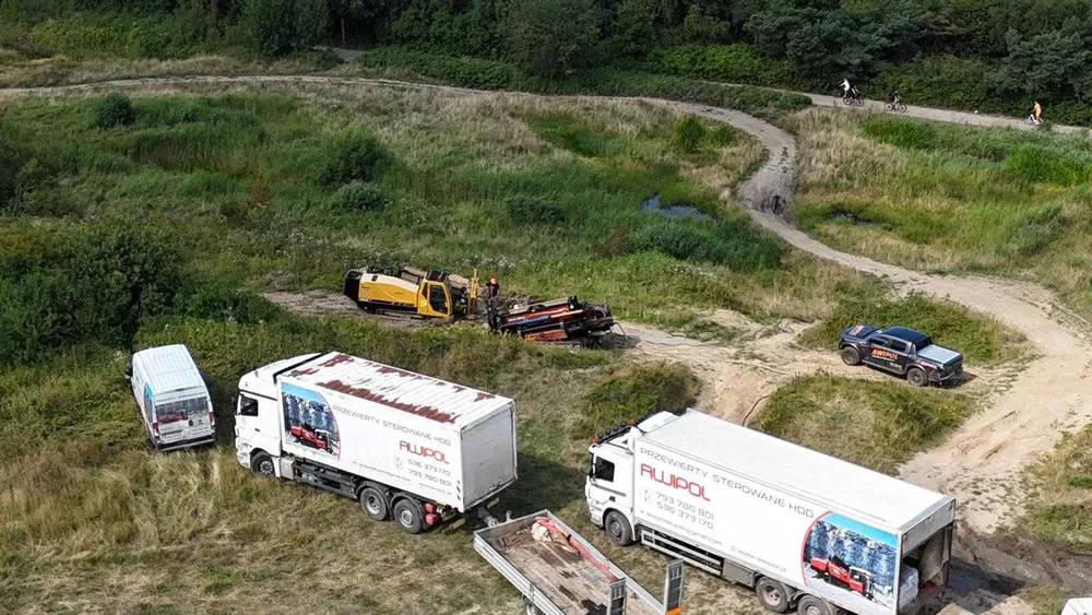 Przeciski pod drogami i torami – AWIPOL